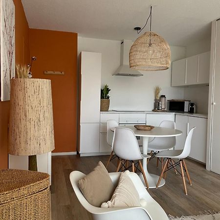 Appartement A 1 Pas De La Plage, Ambiance Boheme Naturel Prefailles Luaran gambar