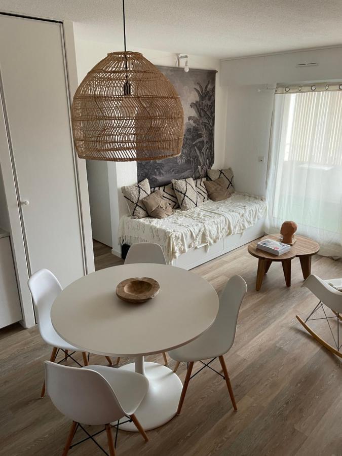 Appartement A 1 Pas De La Plage, Ambiance Boheme Naturel Prefailles Luaran gambar