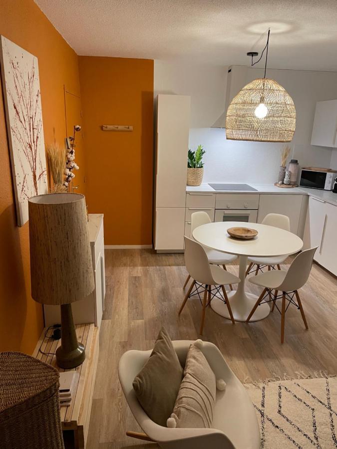 Appartement A 1 Pas De La Plage, Ambiance Boheme Naturel Prefailles Luaran gambar